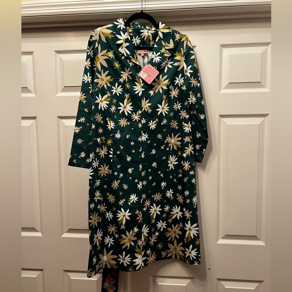 NWT!!! Made590 Green Mod Style Dress (Size Medium)